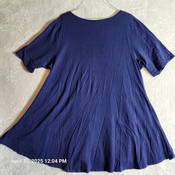 LuLaRoe Women's Top 2XL Perfect T Navy Short Sleeve Swing Bottom Tunic T Shirt - Picture 6 of 6